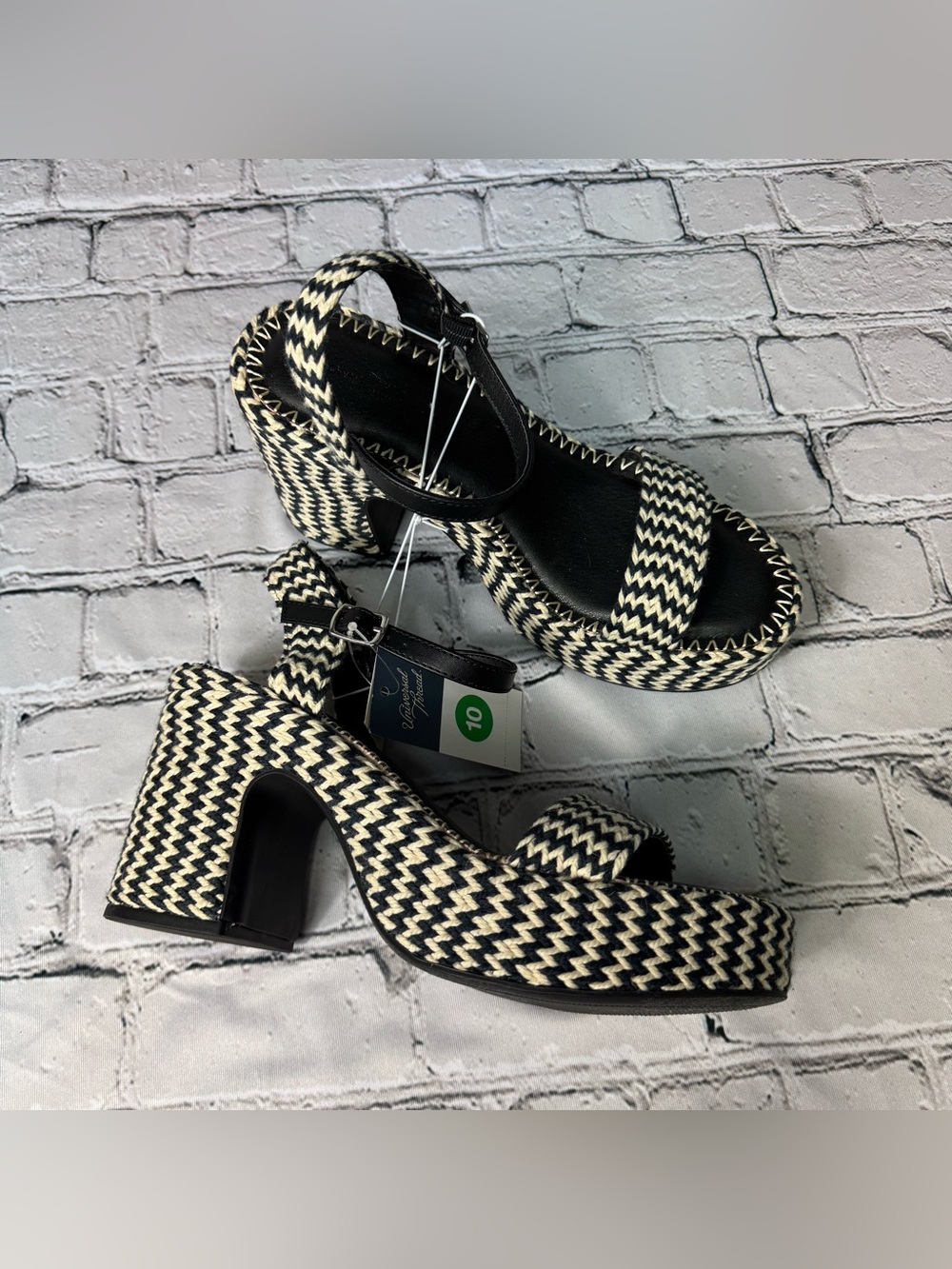 Universal Thread NWT Black Cream Woven Platform Block Heels Memory Foam Size 10
